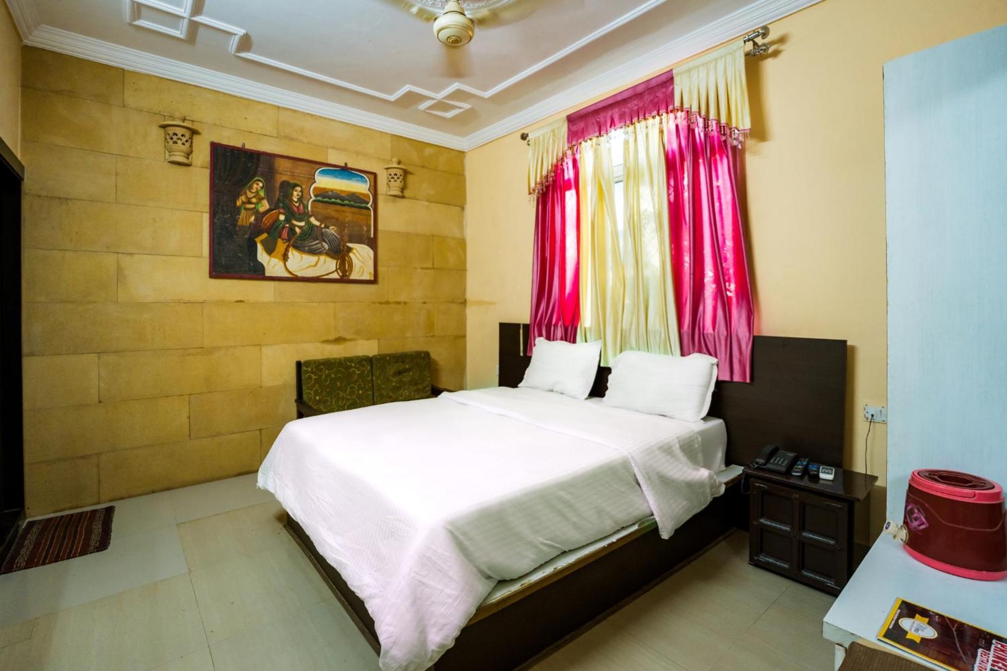 Hotel Prince-Near Jaisalmer Fort Eksteriør billede